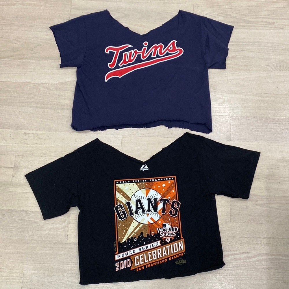 MLB Baseball Graphic T-Shirts - neck and bottom cut - Giants & Twins Blyleven 28